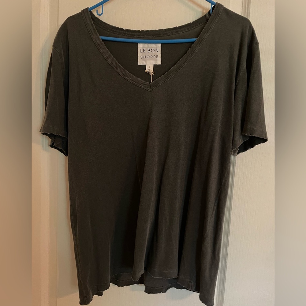 Le Bon Shoppe Women's Black Short Sleeve Tee
